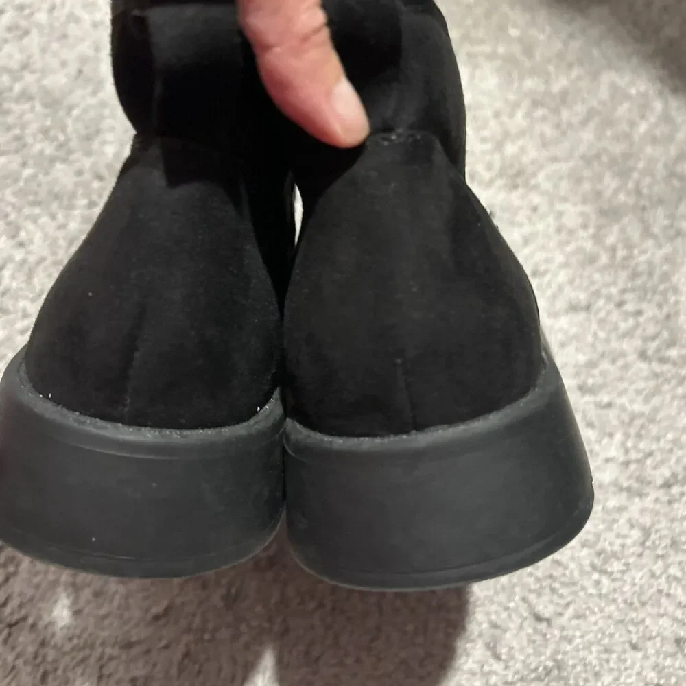 GB Black Suede Faux Fur Lined Boots with Charms - Women’s Size 8